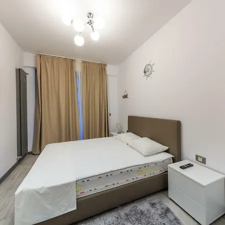 Alezzi Chic Mamaia 公寓 那沃达利